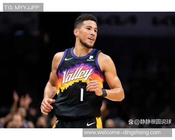 布克反思失误原因称对球处理过于随意并强调团队化学反应仍在培养中